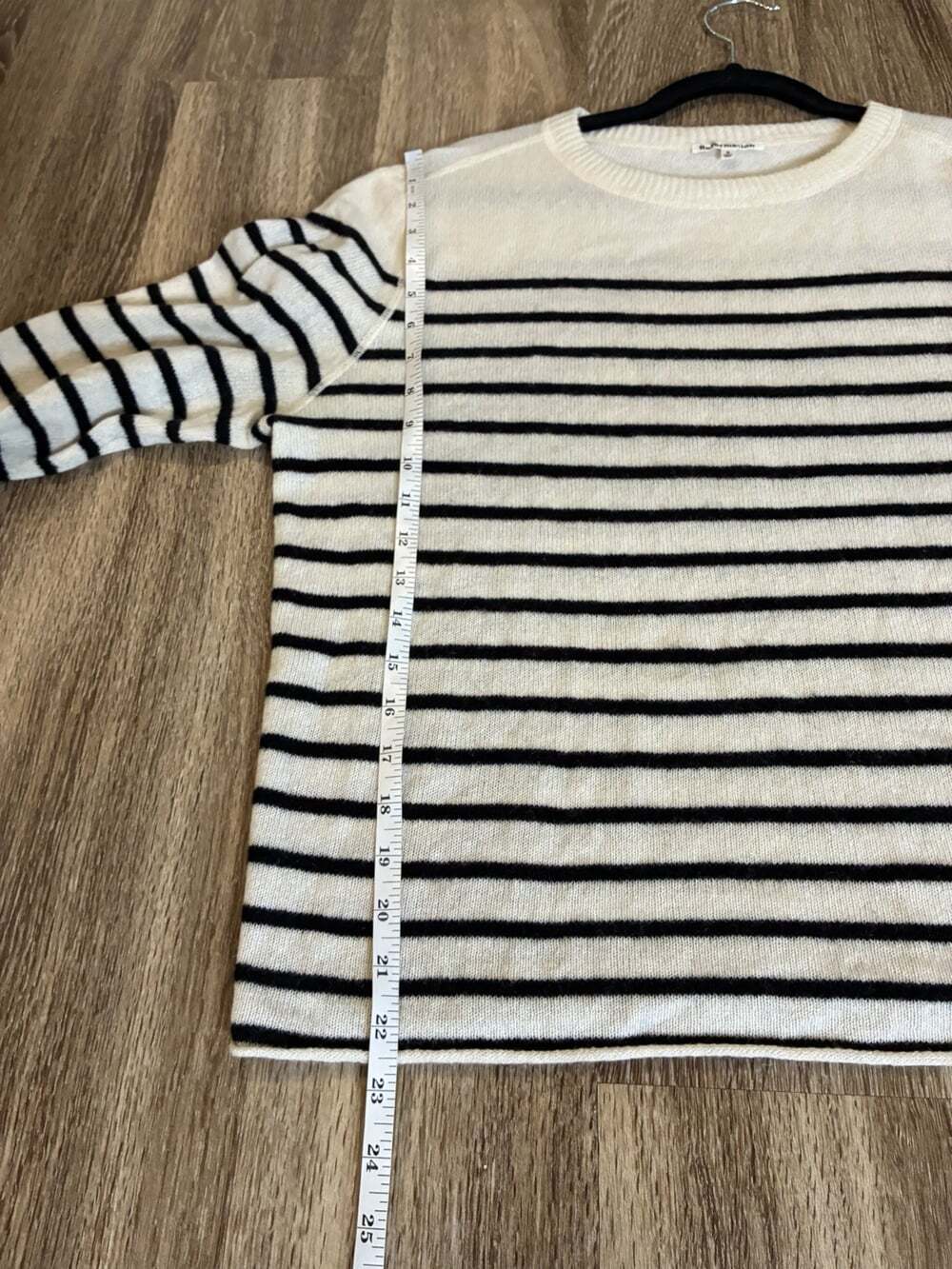 Reformation Cashmere Boyfriend Sweater in Black White Stripes Size Small - Picture 7 of 9